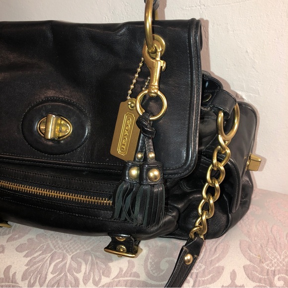 Coach, Sydney satchel with shoulder in black - Picture 6 of 16